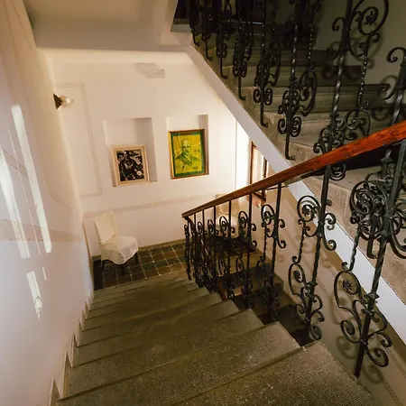 29 ベッド・アンド・ブレックファスト 3*