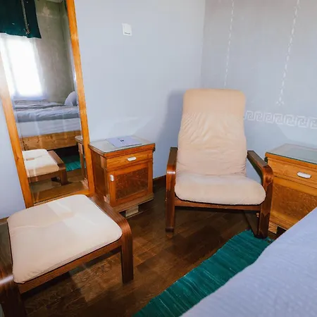 29 Bed & Breakfast