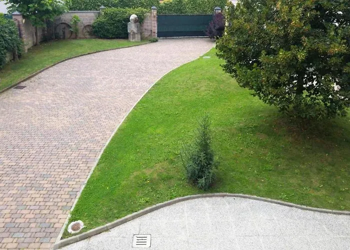 29 Nočitev z zajtrkom 3*